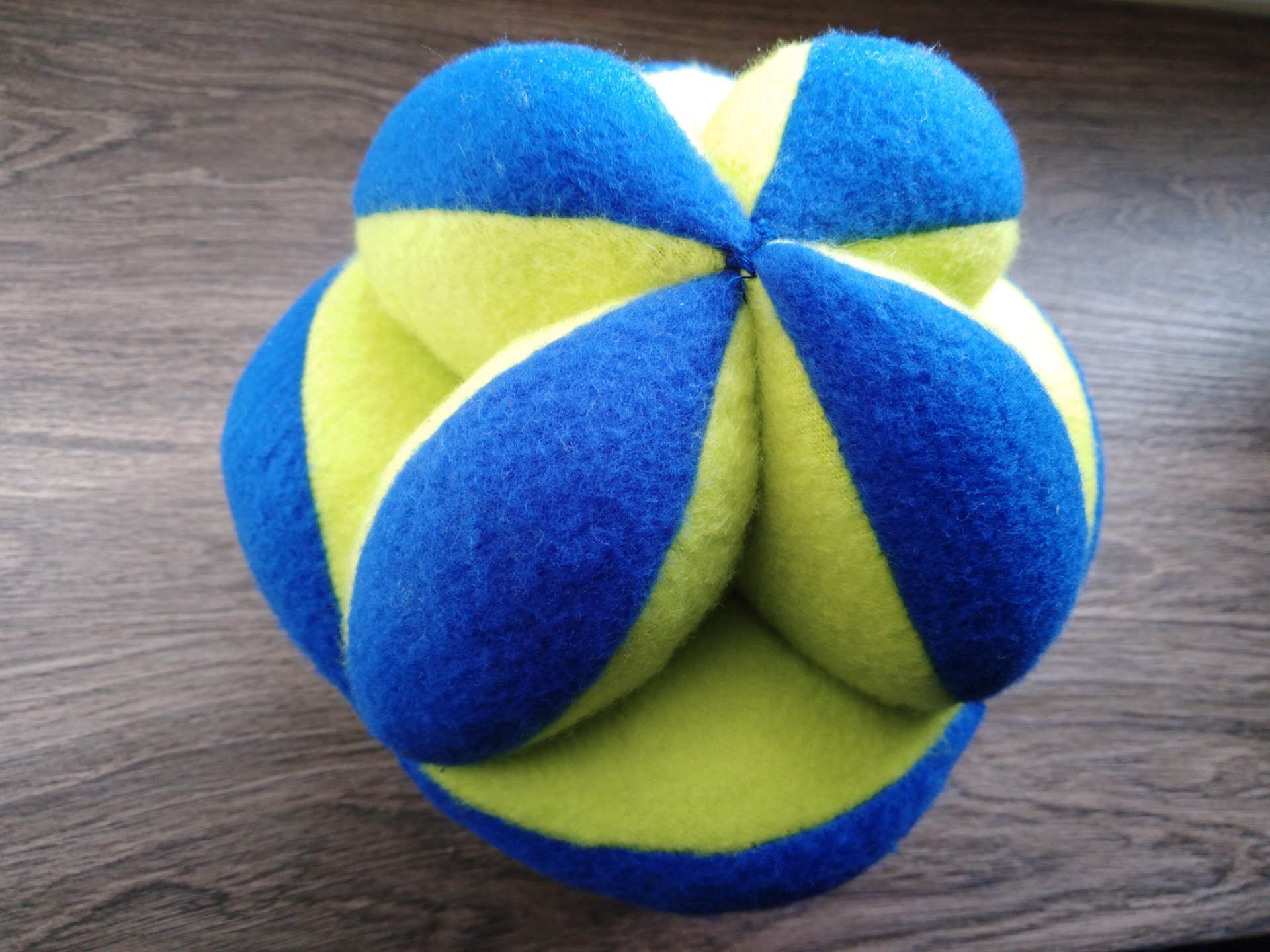 Amish Puzzle Ball